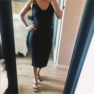 Black bodycon dress
